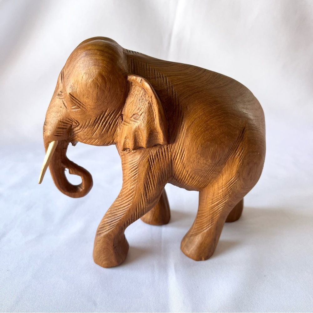 Vintage Hand Carved Wooden Elephant Figurine - Picture 3 of 7